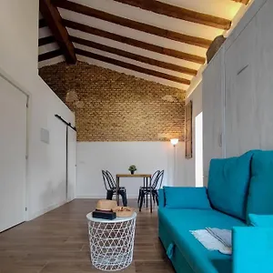 Estudiovintage. Heliopolis , Siviglia Spagna